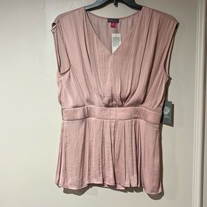NWT-Vince Camuto Peplum Top